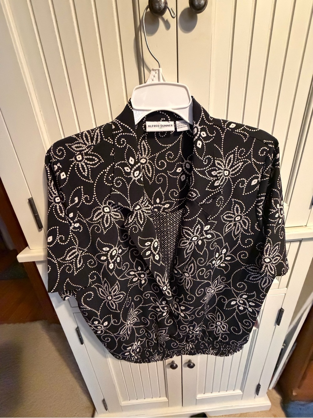 Alfred Dunner Black Floral Dot-Print Short Sleeve Top